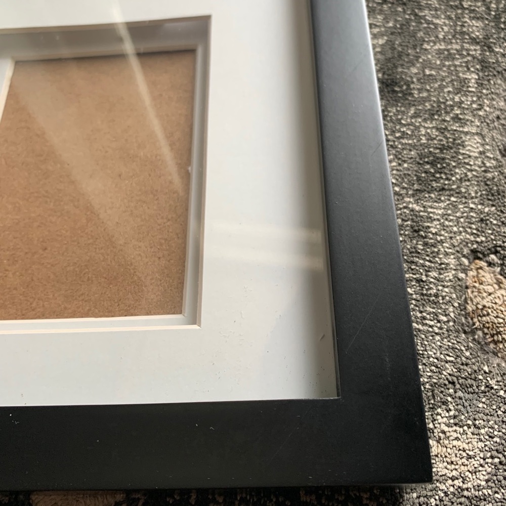 2 Picture frames - Picture 5 of 5